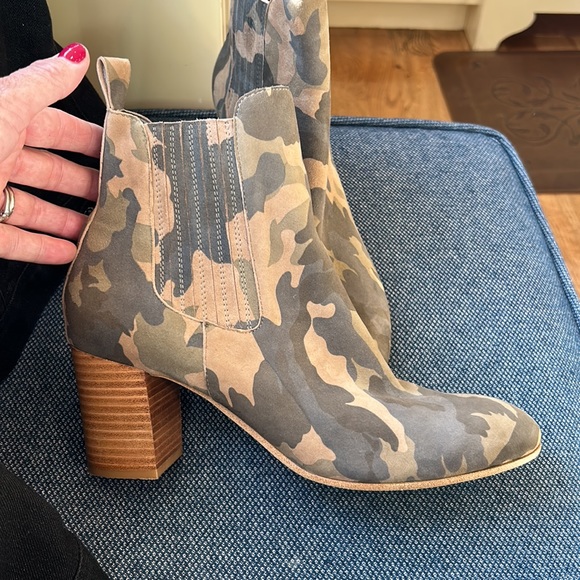NWOT camouflage Silent D ankle boots  size 41 (10) - Picture 3 of 8